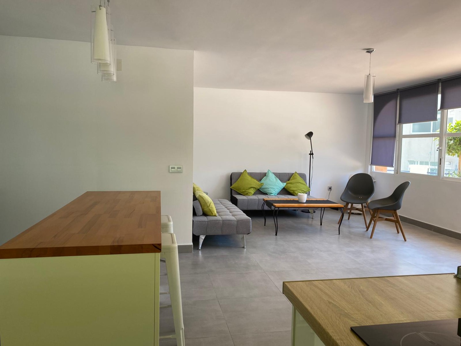 SE ALQUILA HASTA 30.6.26  BONITO APARTAMENTO CON VISTAS AL MAR  EN BENALMADENA.