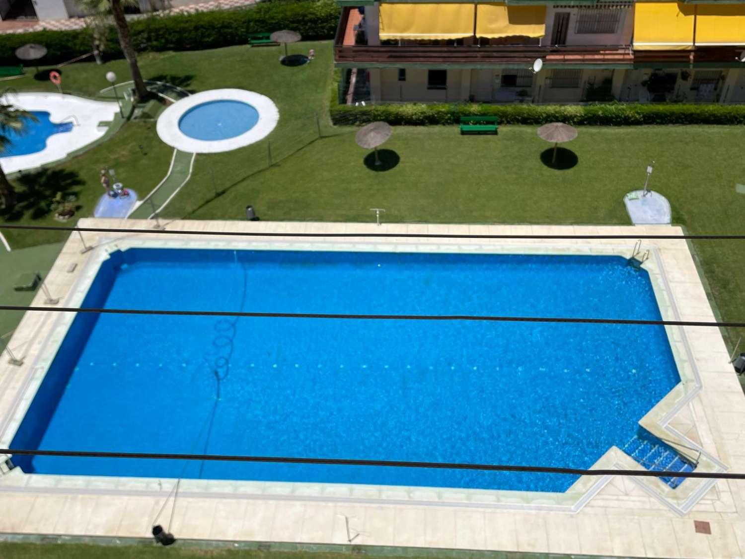 TIL LEIE FRA 1/10/2023 TIL 30/06/2024 FIN 1 ROMS LEILIGHET 40 METER FRA STRANDEN I BENALMÁDENA