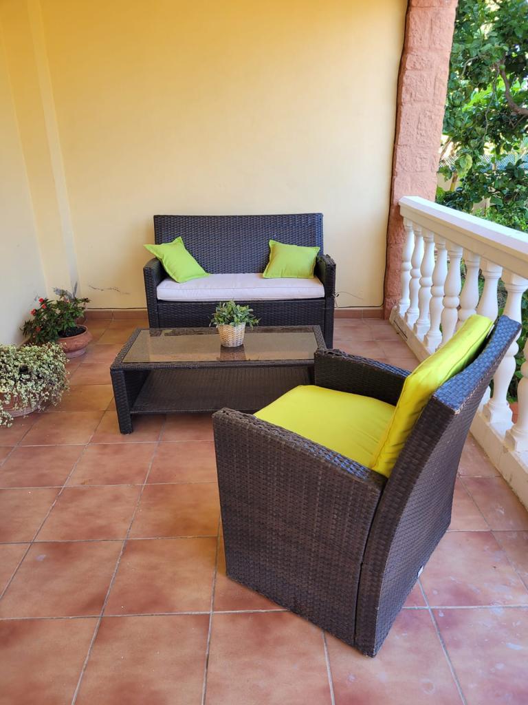 SE ALQUILA POR LARGA TEMPORADA DESDE AHORA PRECIOSA VILLA CON VISTAS AL MAR EN BENALMÁDENA