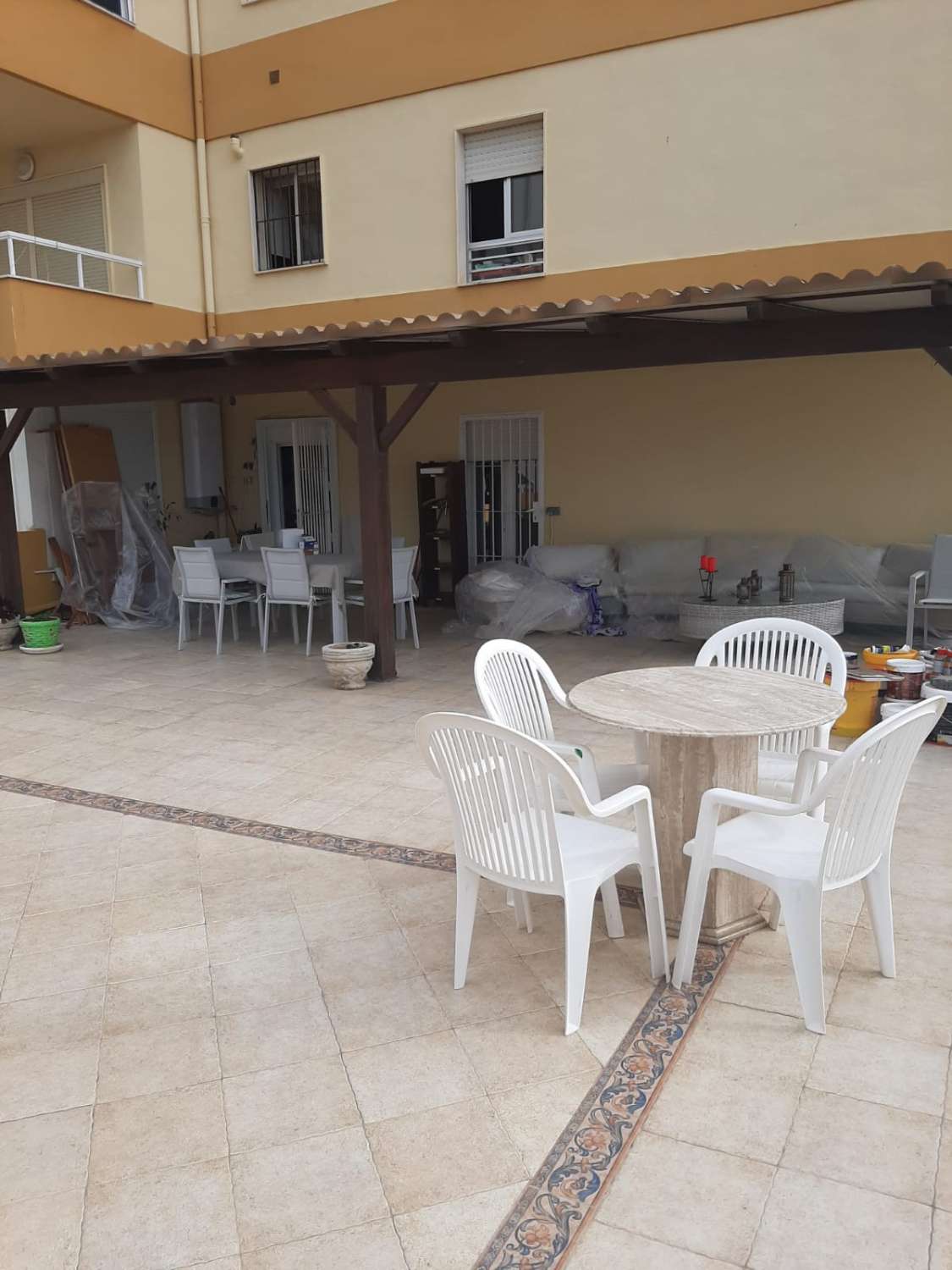 SE ALQUILA 25/01/2026 HASTA 03.04.26 Y DESDE 01/09/2026 HASTA 30/06/2027 MAGNIFICO APARTAMENTO EN 1ª LINEA PLAYA BENALMADENA