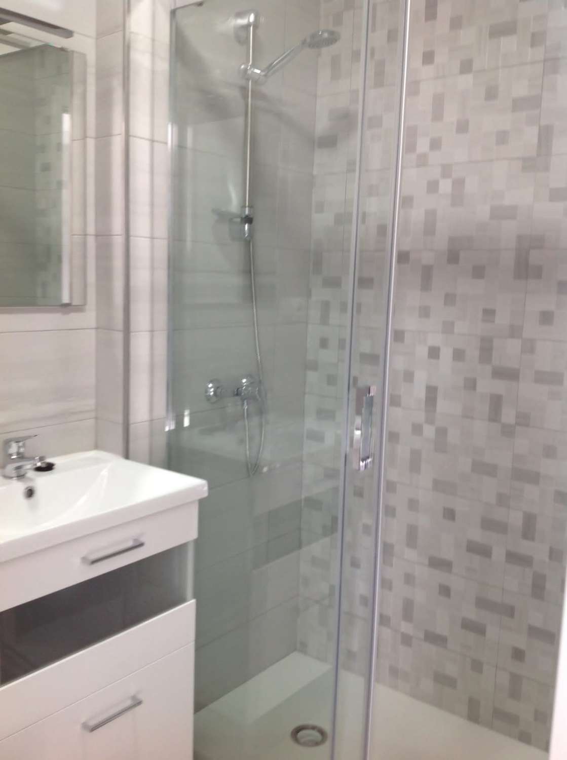 TIL LEJE FRA 1.9.26-15.6.27 FIN LEJLIGHED 100 METER FRA STRANDEN I BENALMADENA