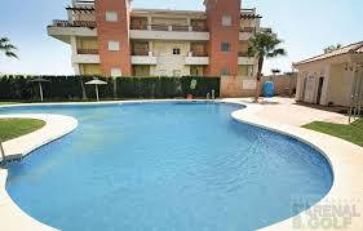 SE ALQUILA DESDE 01/10/2026-31/05/2027BONITO APARTAMENTO EN ZONA MONTERREY (BENALMADENA).