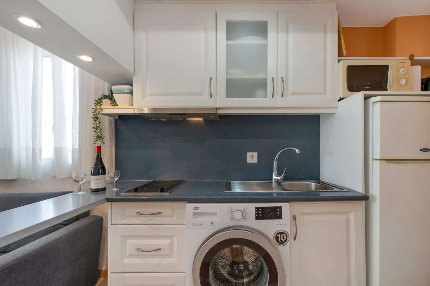 TIL LEJE FRA 01/09/2026 TIL 30/06/2027 EN FIN 1-VÆRELSES LEJLIGHED I BENALMADENA, COSTA.