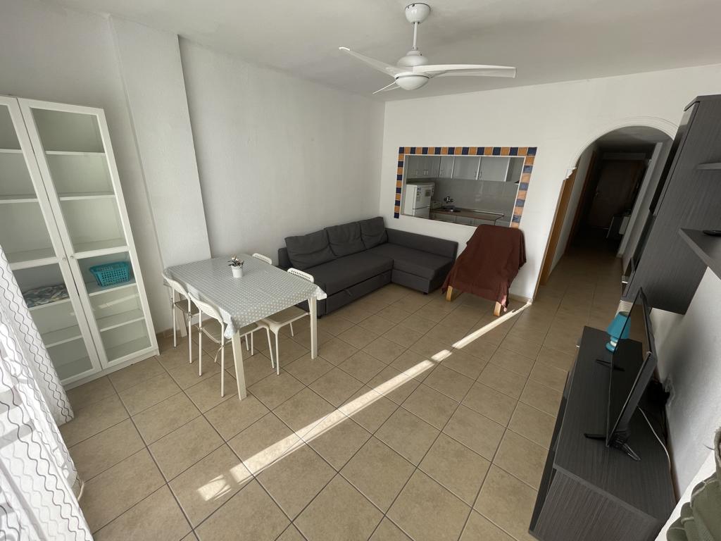 Se alquila desde ahora - 30/06/2026 bonito apartamento en Playamar (Torremolinos)