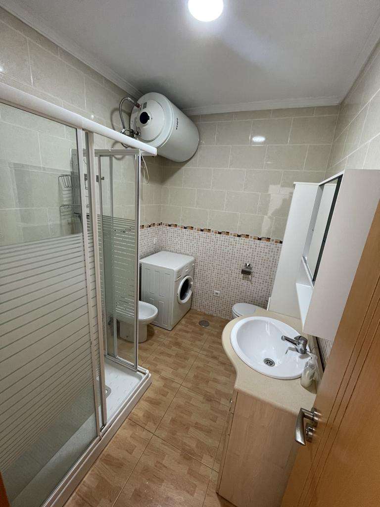 Se alquila desde ahora - 30/06/2026 bonito apartamento en Playamar (Torremolinos)