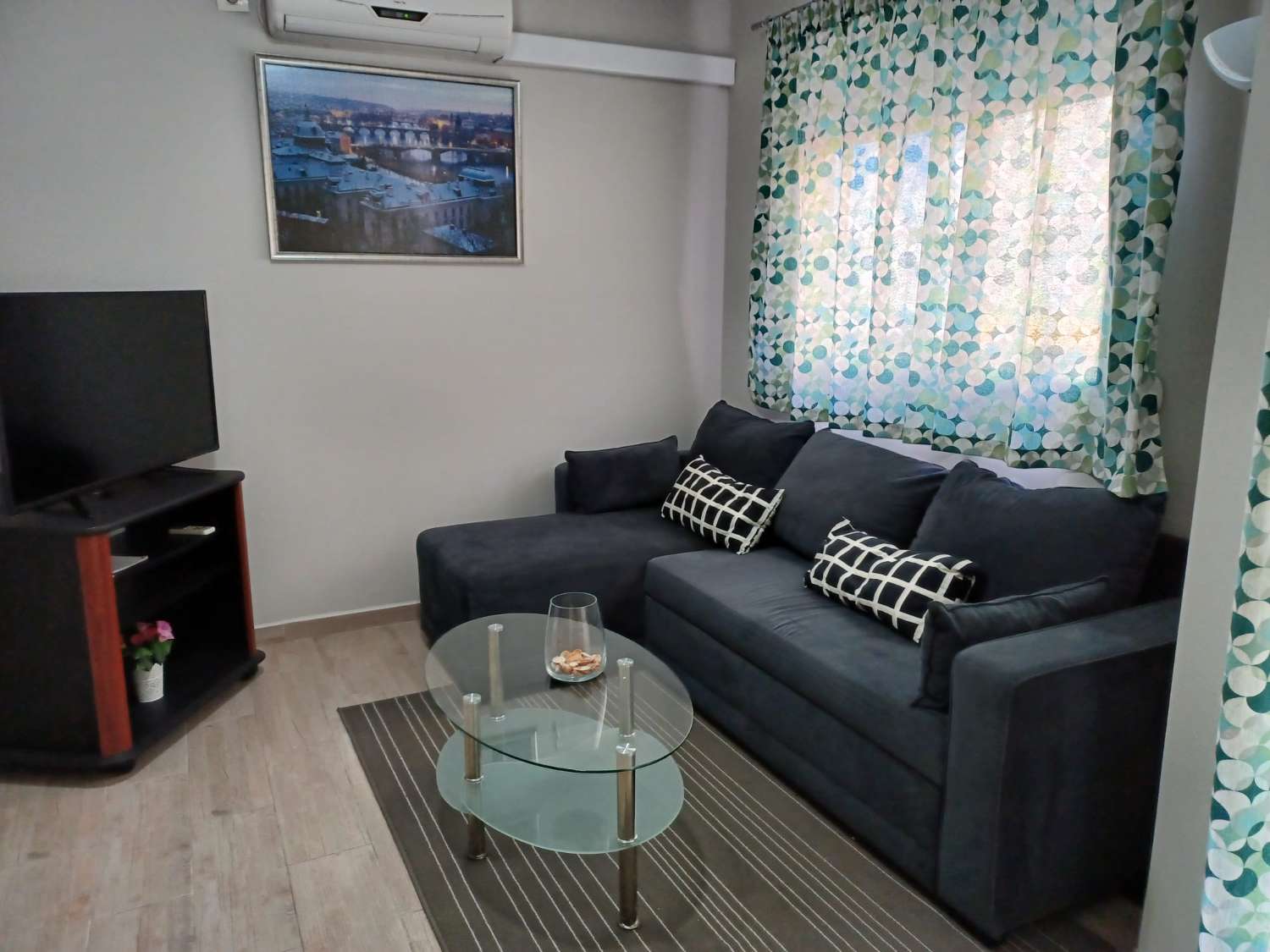 SE ALQUILA DESDE 1.9.26-15-6.27 BONITO APARTAMENTO A 100 METROS DE LA PLAYA EN BENALMÁDENA