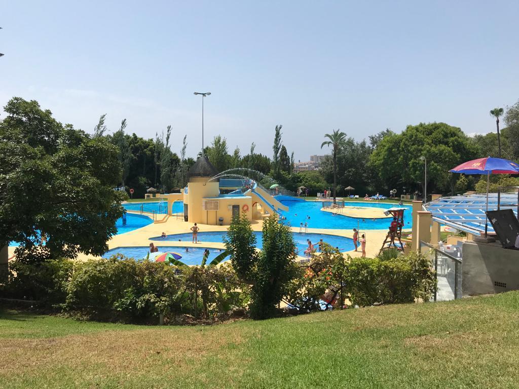 Til leje fra 01/09/2026 til 30/06/2027 Smuk renoveret lejlighed i Benalmádena.-