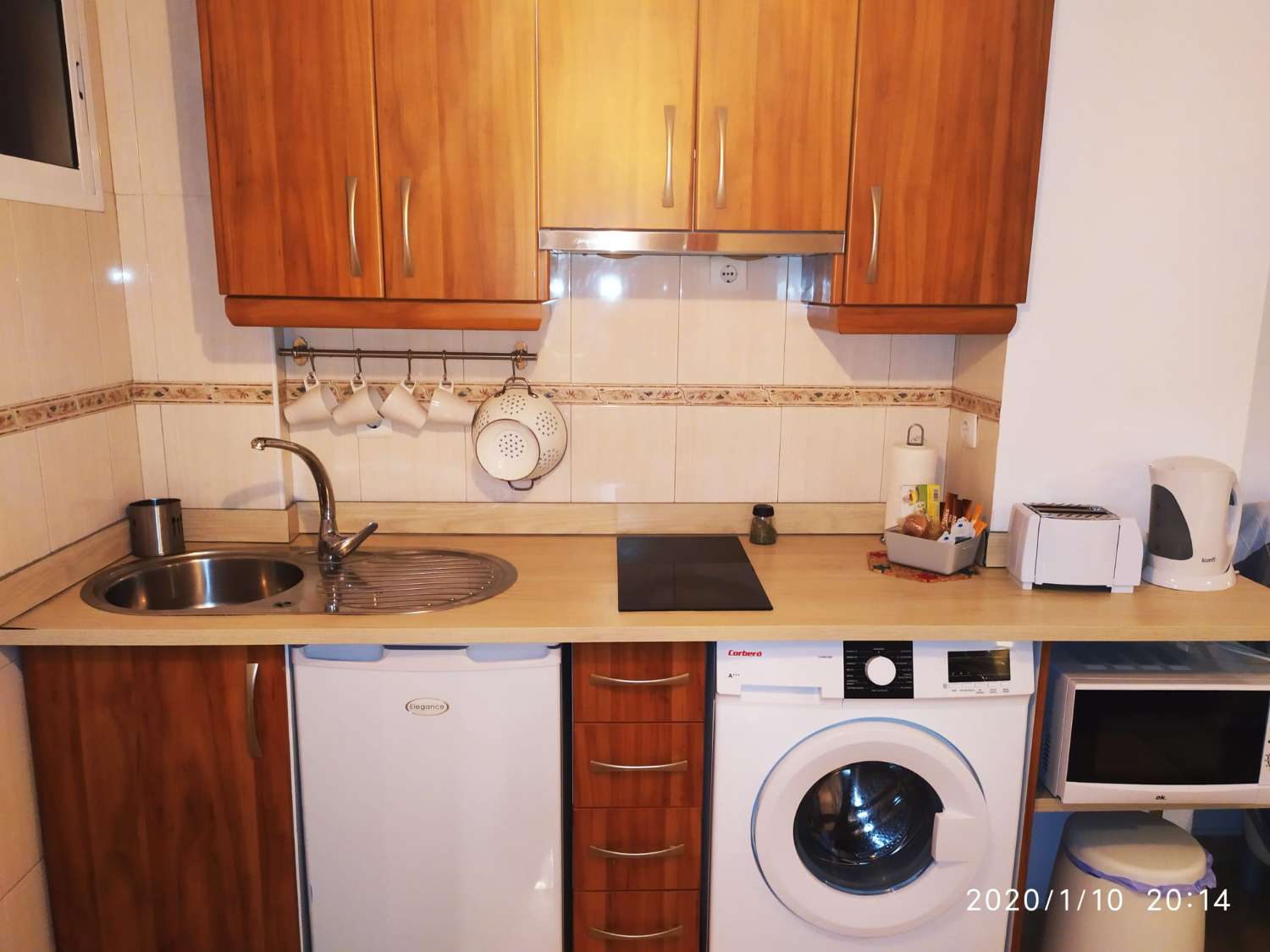 Se alquila  bonito estudio con vistas al mar hasta 30/06/2026 y desde 01/09/2026 hasta 30/06/2027 en Arroyo de la Miel