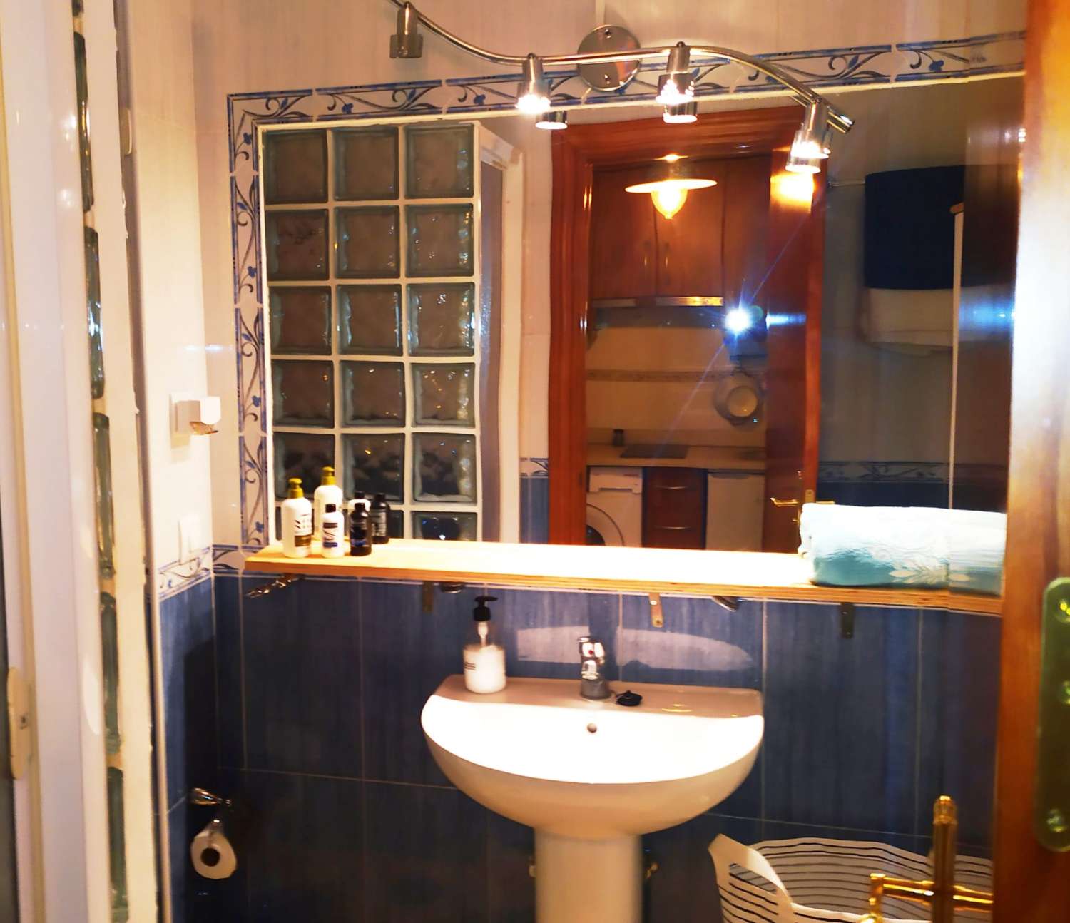 Se alquila  bonito estudio con vistas al mar hasta 30/06/2026 y desde 01/09/2026 hasta 30/06/2027 en Arroyo de la Miel