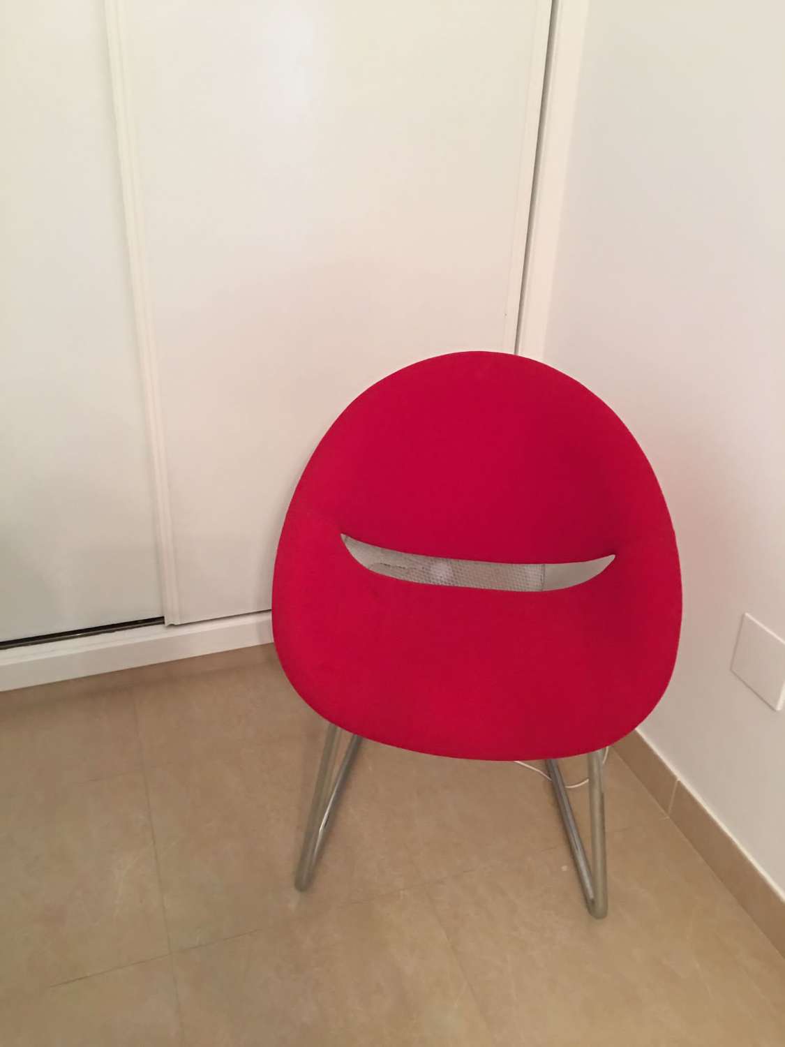 Se alquila  desde  18.1.27-30-5-27 bonito apartamento con vistas al mar en La Carihuela (TORREMOLINOS)